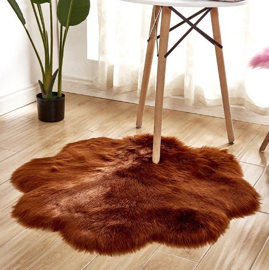 Floral Faux Sheepskin Rug - Tassenworte