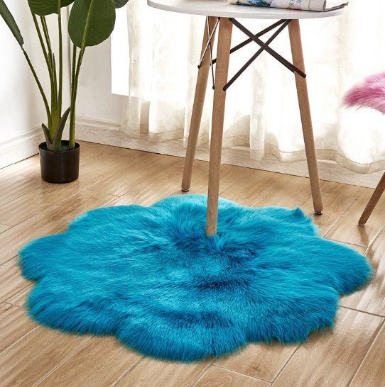 Floral Faux Sheepskin Rug - Tassenworte