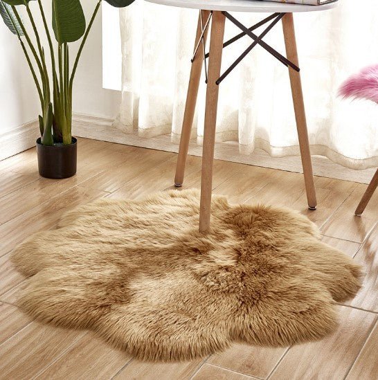 Floral Faux Sheepskin Rug - Tassenworte