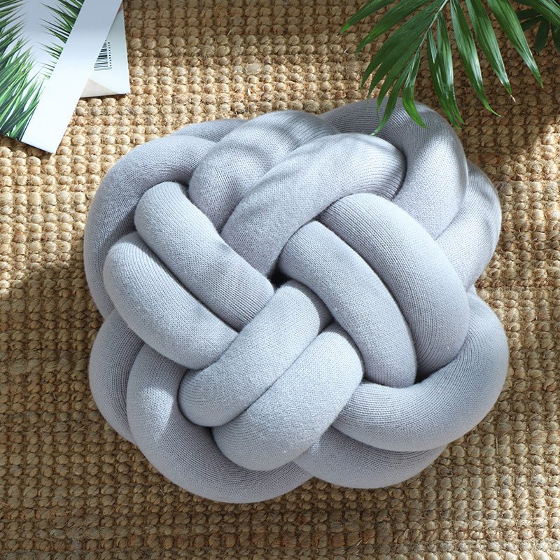 Knot Craft Throw Pillow - Tassenworte